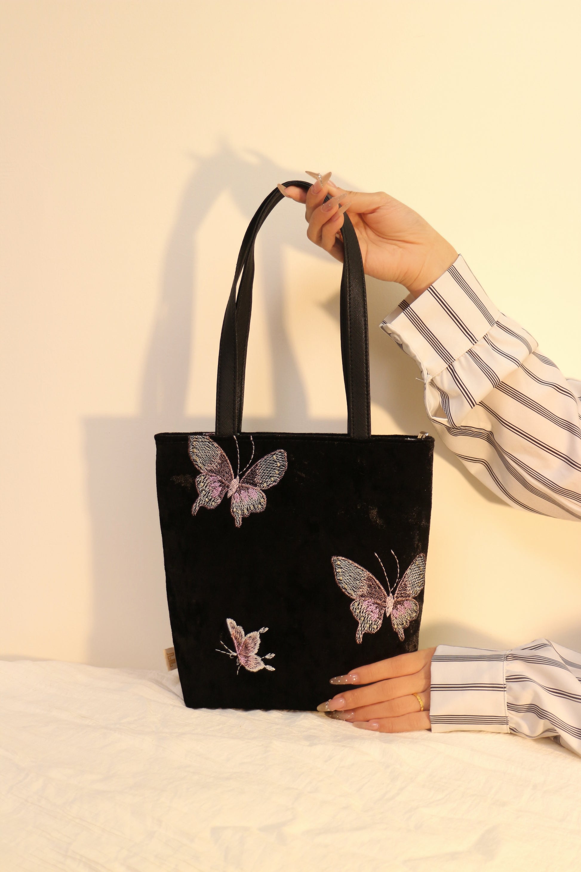 Velvet Butterfly Embroidery Shoulder Bag
