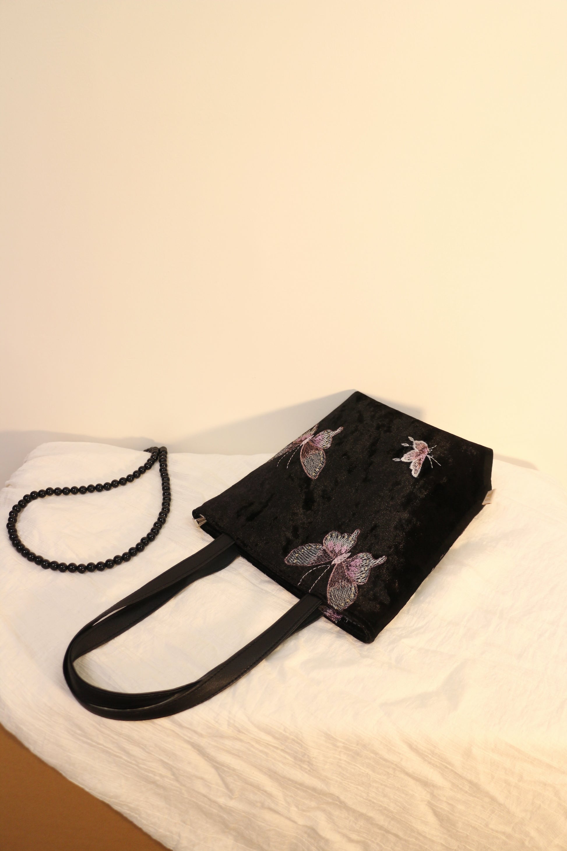 Velvet Butterfly Embroidery Shoulder Bag