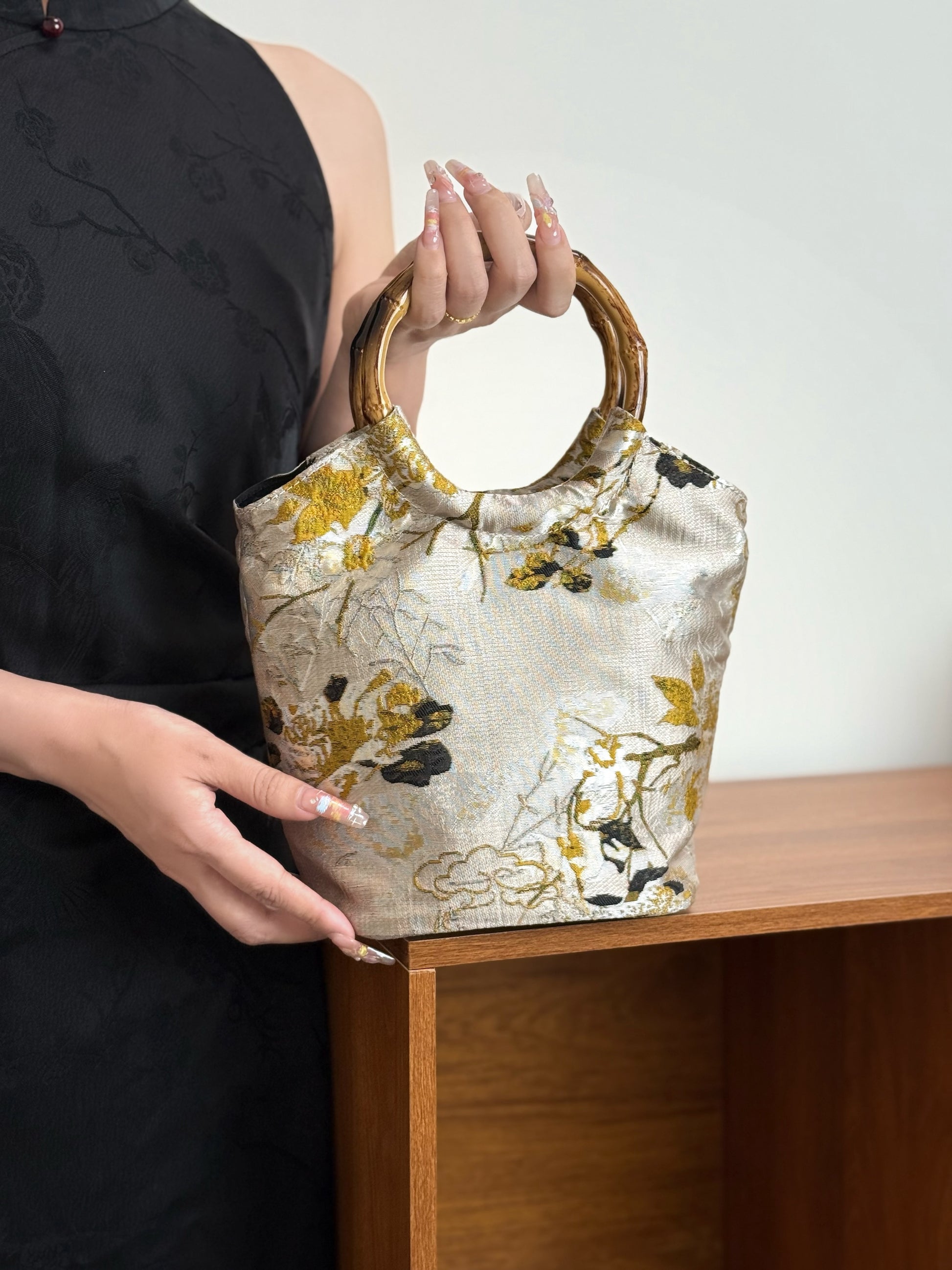 Gilded Cloud-Pattern Handbag
